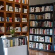  宁波北方科教工贸公司 主营 办公家具 图书架货架